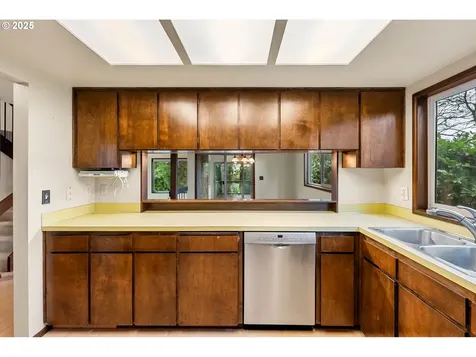 3960 Hilyard Street Eugene OR 97405