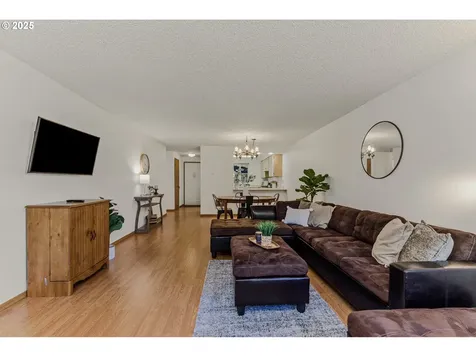 13216 NE Salmon Creek Avenue Vancouver WA 98686