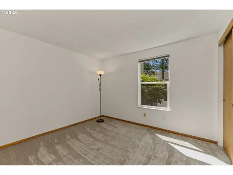 13216 NE Salmon Creek Avenue Vancouver WA 98686