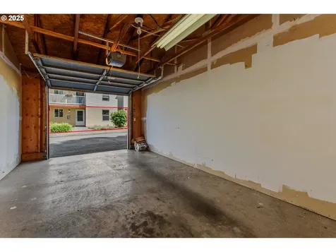 13216 NE Salmon Creek Avenue Vancouver WA 98686
