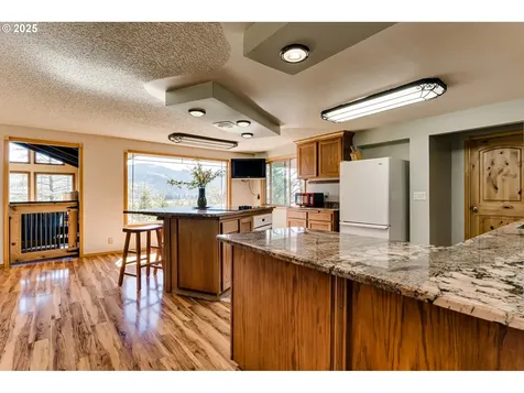 90960 Hill Road Springfield OR 97478
