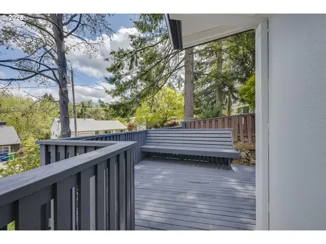 6425 SW 33rd Place Portland OR 97239