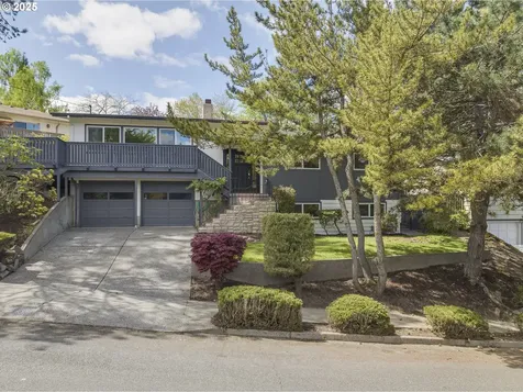 6425 SW 33rd Place Portland OR 97239