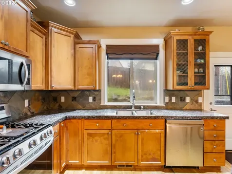 13236 SE Buford Court Portland OR 97236