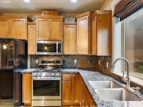 13236 SE Buford Court Portland OR 97236