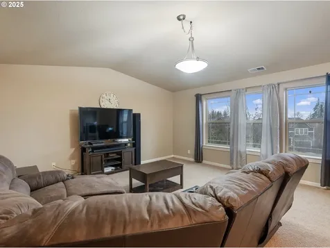 13236 SE Buford Court Portland OR 97236