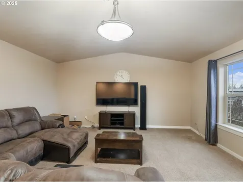 13236 SE Buford Court Portland OR 97236