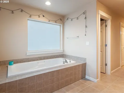 13236 SE Buford Court Portland OR 97236