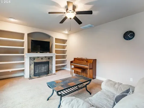 13236 SE Buford Court Portland OR 97236