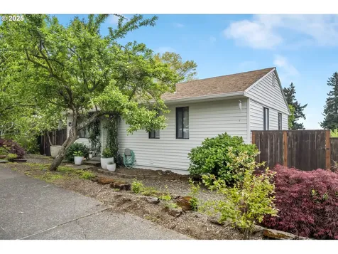 8668 SE Liebe Street Portland OR 97266