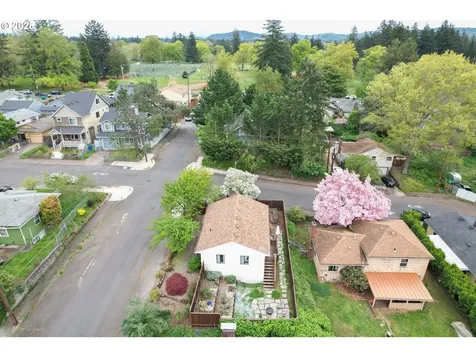 8668 SE Liebe Street Portland OR 97266