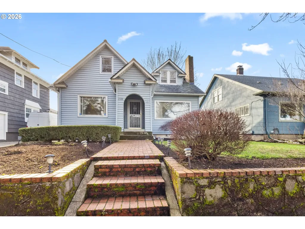 2144 N Webster Street Portland OR 97217