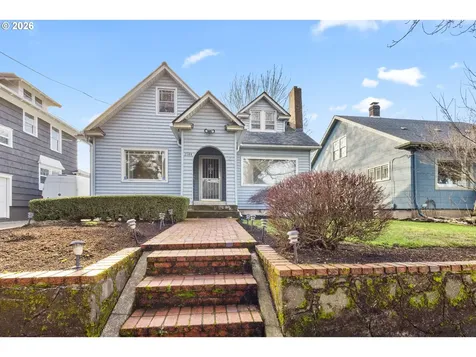 2144 N Webster Street Portland OR 97217
