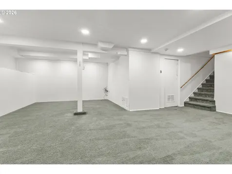 2144 N Webster Street Portland OR 97217