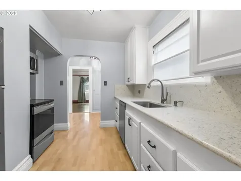 2144 N Webster Street Portland OR 97217