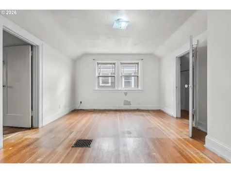 2144 N Webster Street Portland OR 97217