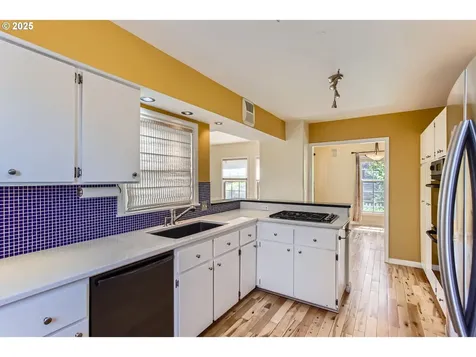 6302 N Boston Avenue Portland OR 97217