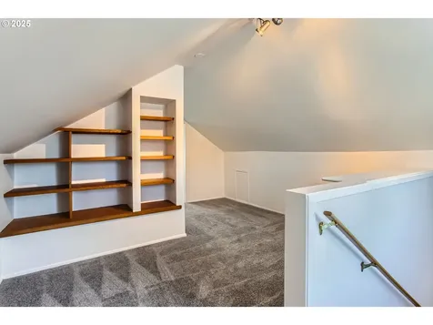 6302 N Boston Avenue Portland OR 97217