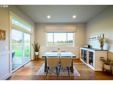 2050 SW Fox Swale Lane Mcminnville OR 97128