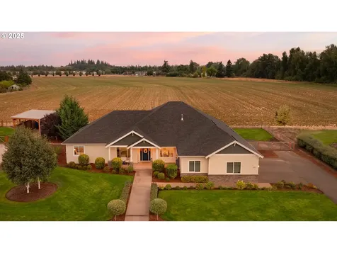 2050 SW Fox Swale Lane Mcminnville OR 97128