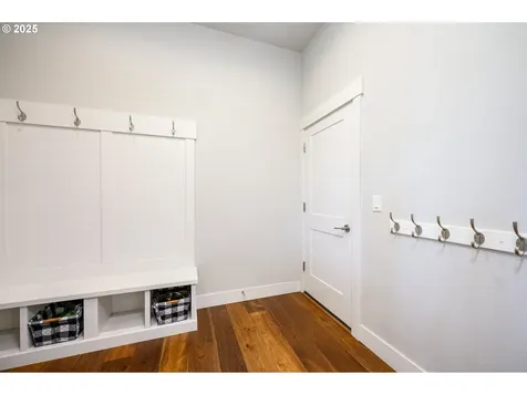 2050 SW Fox Swale Lane Mcminnville OR 97128