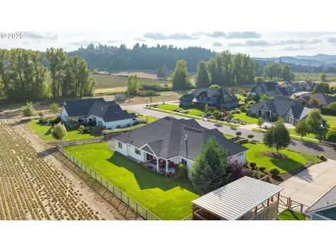 2050 SW Fox Swale Lane Mcminnville OR 97128