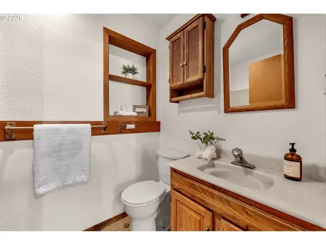 6808 NE 151st Circle Vancouver WA 98686