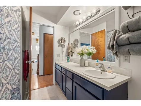 3290 I Street Washougal WA 98671