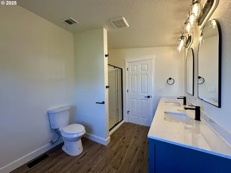 4207 Hanna Street Roseburg OR 97471