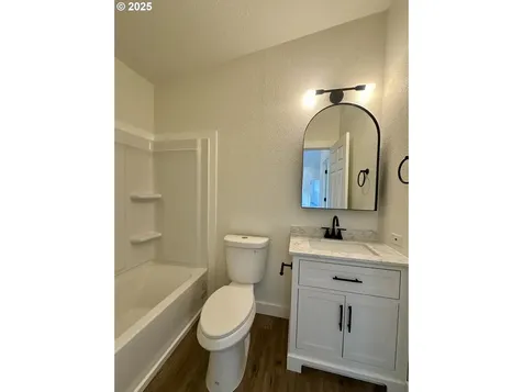 4207 Hanna Street Roseburg OR 97471