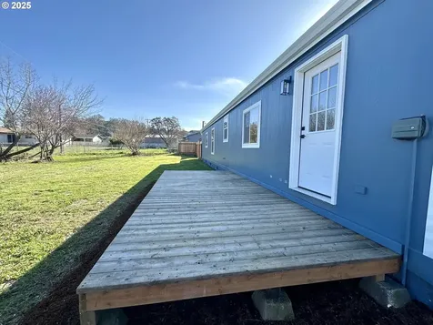 4207 Hanna Street Roseburg OR 97471