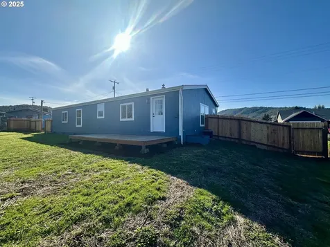 4207 Hanna Street Roseburg OR 97471
