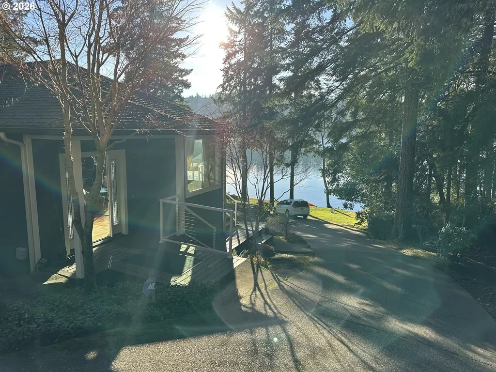 70 E Cape Horn Drive Shelton WA 98584