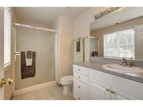 2103 NE 137th Court Vancouver WA 98684