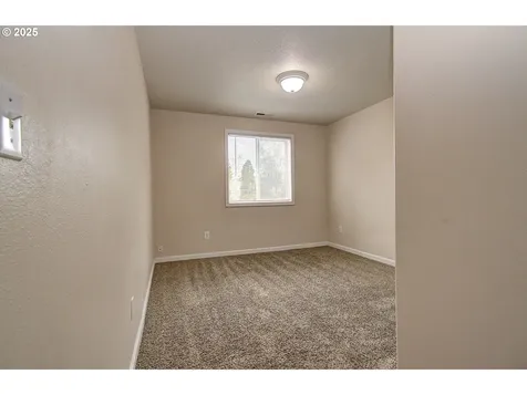 2103 NE 137th Court Vancouver WA 98684