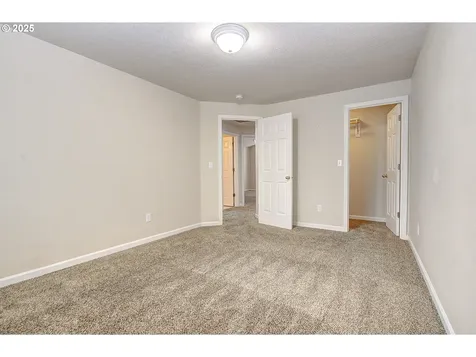 2103 NE 137th Court Vancouver WA 98684
