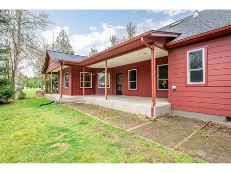 180 Trinity Drive Castle Rock WA 98611