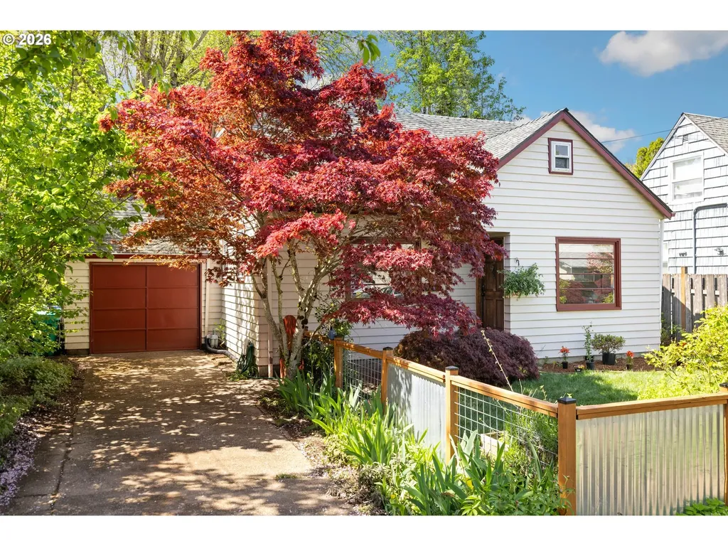 3127 SE 63rd Avenue Portland OR 97206