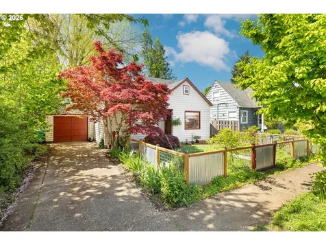 3127 SE 63rd Avenue Portland OR 97206