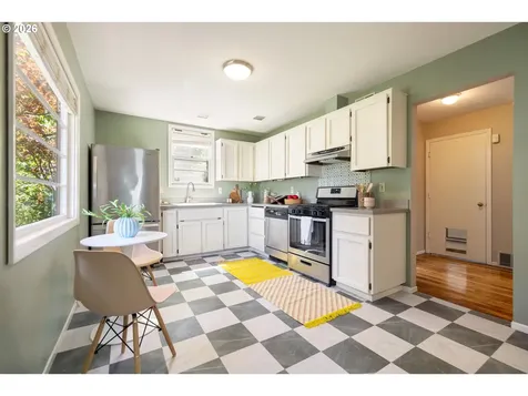 3127 SE 63rd Avenue Portland OR 97206