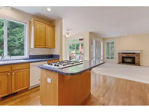 1821 NW 129th Place Portland OR 97229