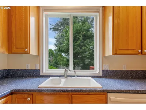 1821 NW 129th Place Portland OR 97229