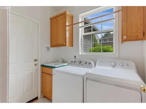 1821 NW 129th Place Portland OR 97229
