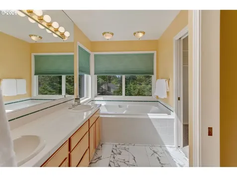 1821 NW 129th Place Portland OR 97229