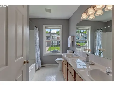 1821 NW 129th Place Portland OR 97229