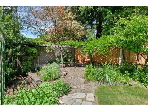 1821 NW 129th Place Portland OR 97229