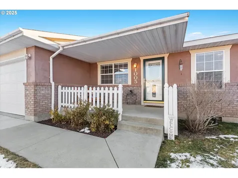 1005 F Street Baker City OR 97814