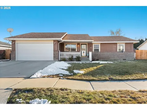 1005 F Street Baker City OR 97814