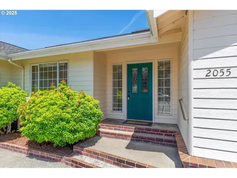 2055 Statesman Drive Woodland WA 98674