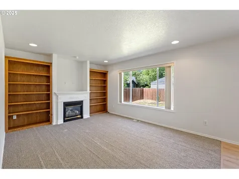 2055 Statesman Drive Woodland WA 98674